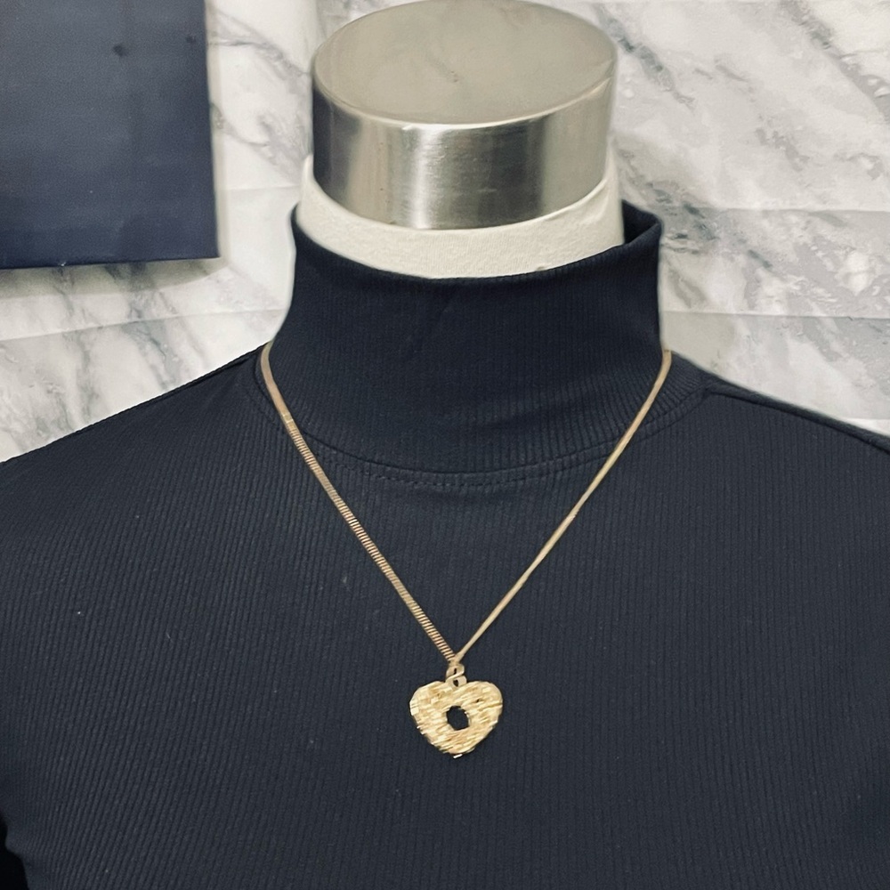 Delicate Gold Heart Necklace with Pendant